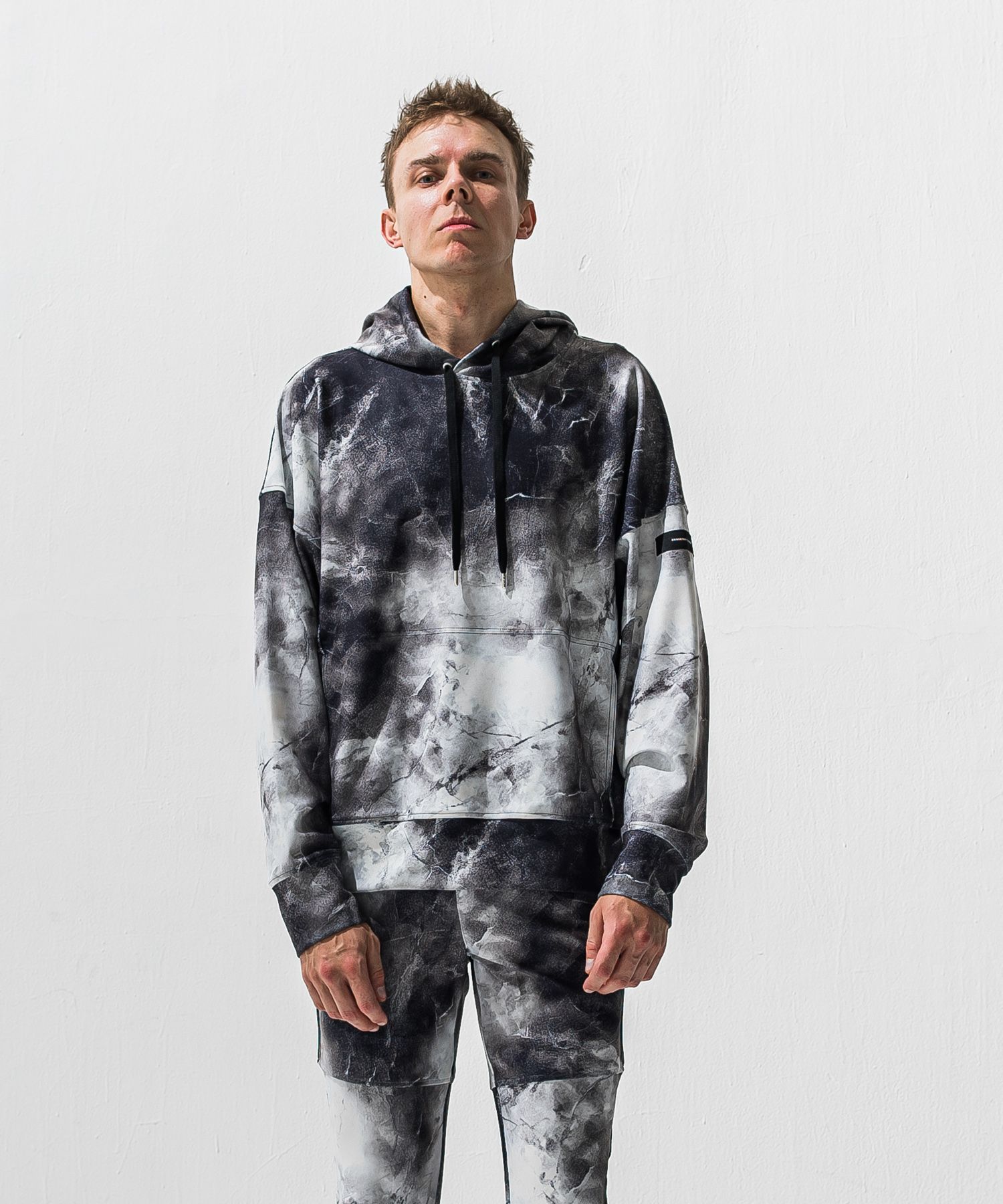 OVER HOODIE / トリコット オーバーパーカー (マーブルブラック) (1月上旬入荷予定) ※オーダー締切:9月7日(月)17時