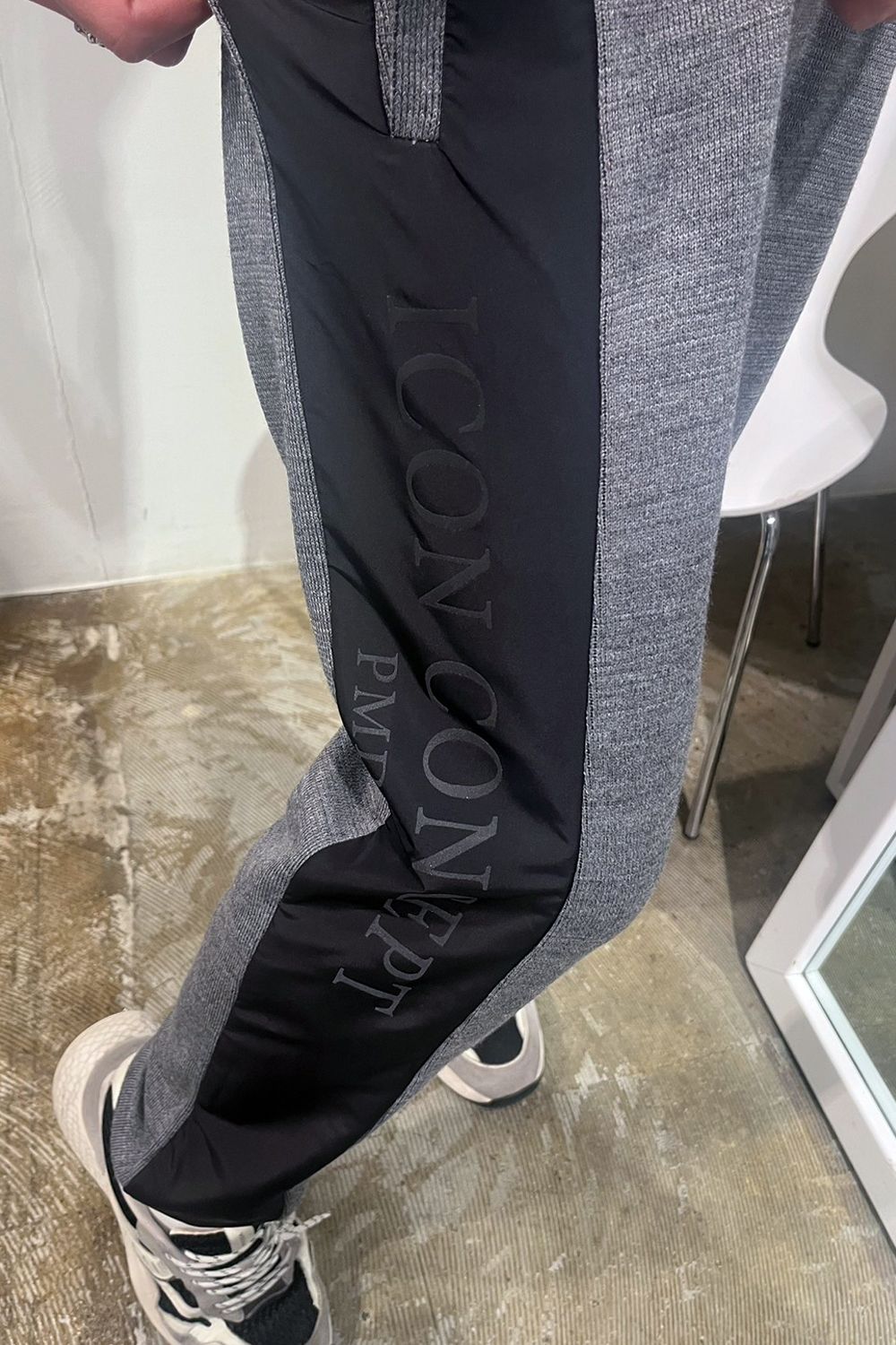 【26AW】 ICON PANT PRINT / ウール混 ツートーン サイドライン スウェットパンツ (グレー) (9月入荷予定)