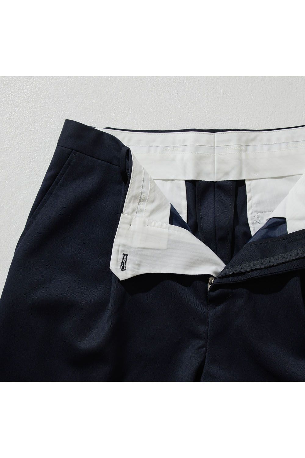 1OUT-PLEATS PANTS WOOL GABARDINE / ウールギャバジン 1アウトプリーツ パンツ ネイビー