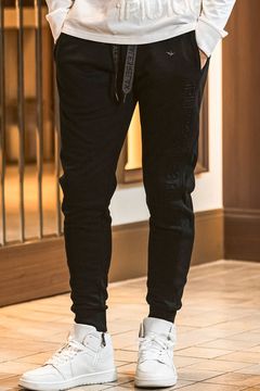 【26SS】 EMBOSSED LOGO JOGGER PANTS / エンボスロゴ ジョガーパンツ (ブラック)