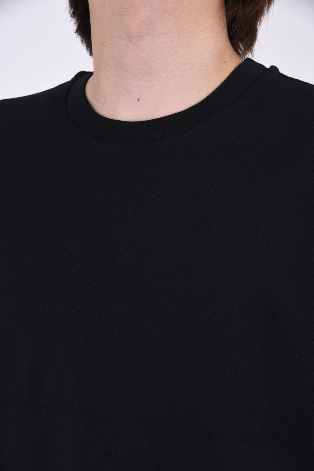 MEROPE / ロゴブリスター ジャカード クルーネック Tシャツ ブラック