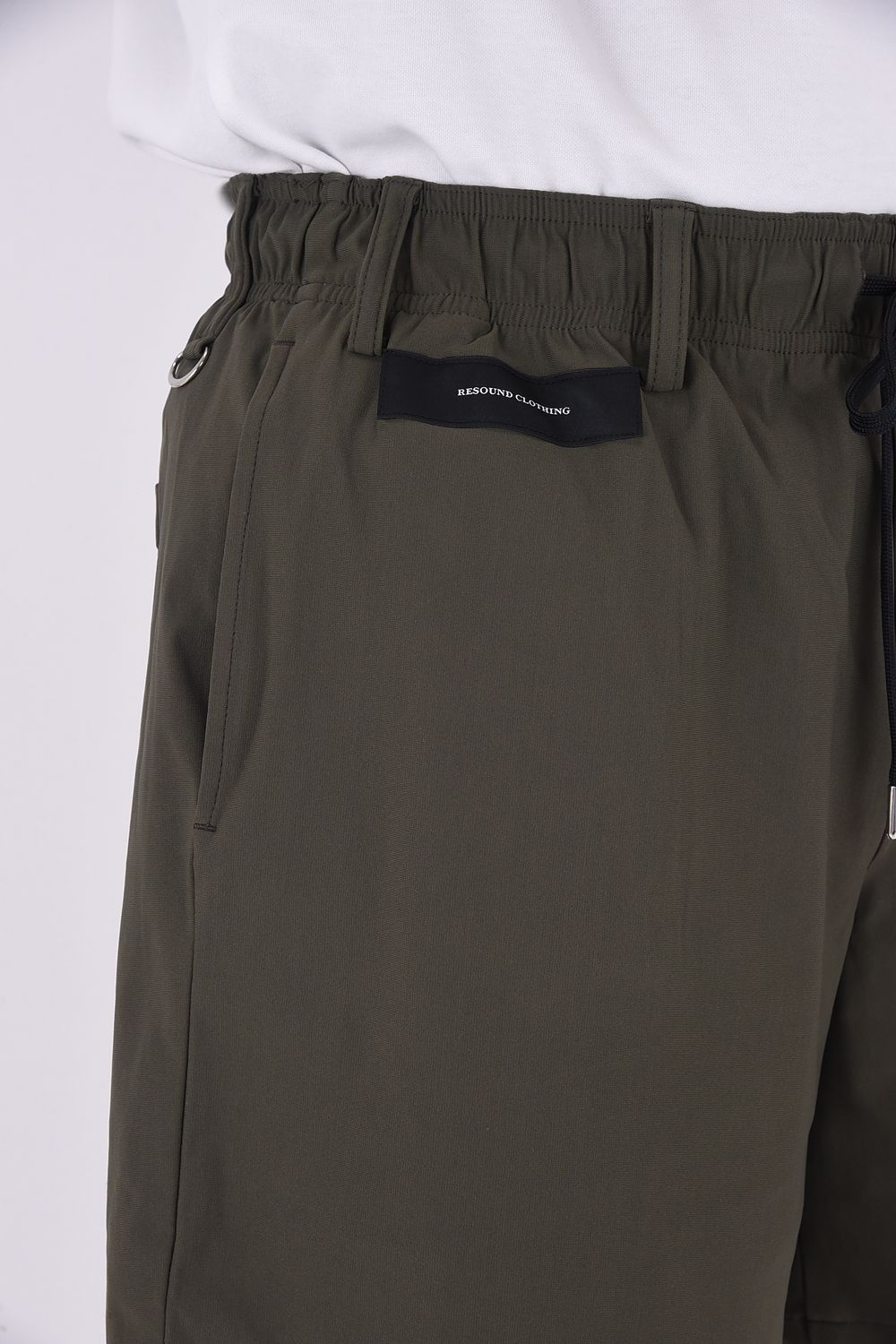 TV NYLON SHORTS / ナイロンマイクロファイバー ルーズフィット ショートパンツ カーキ