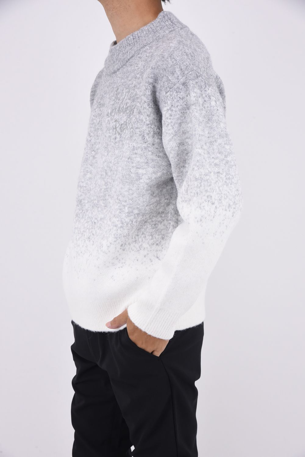 GRADIENT CREW KNIT / グラディエント クルー ニット ホワイト