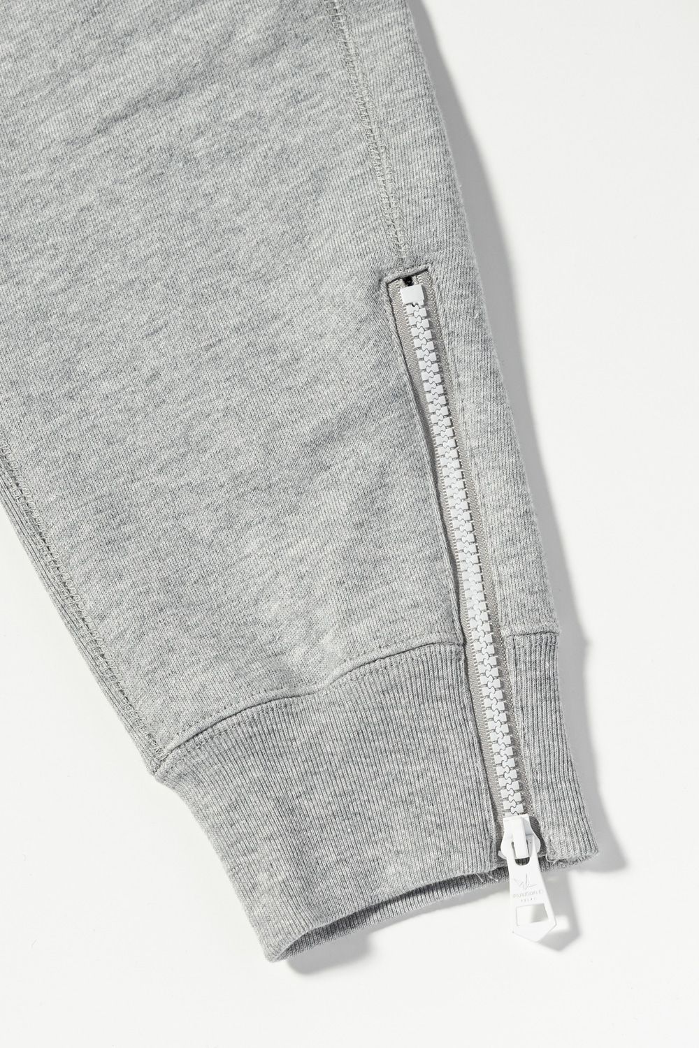 1PIU LOGO HEAVY PANTS / 1PIUロゴ刺繍 スウェットパンツ トップグレー