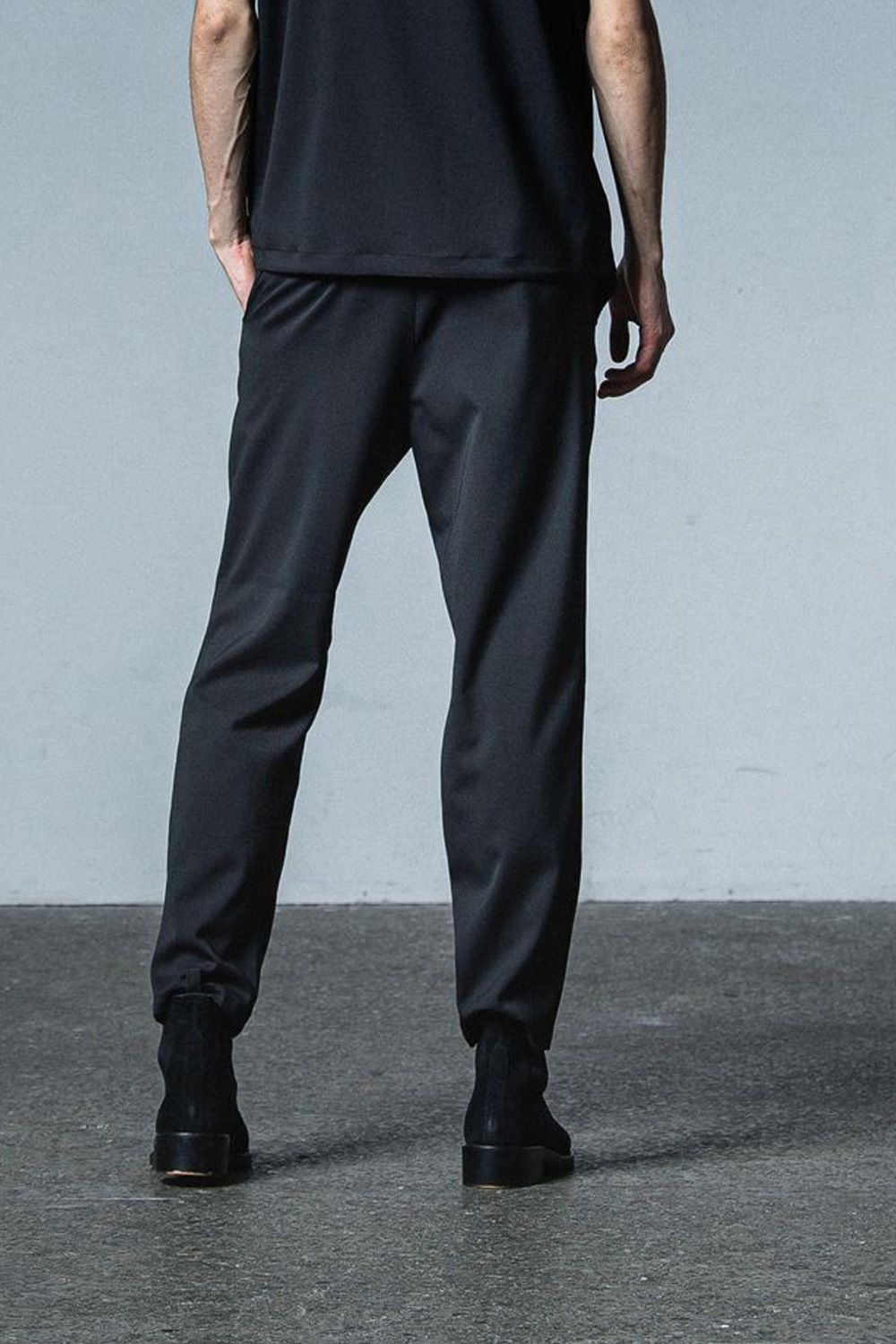 PAT WIDE EASY PANTS / ワイドテーパード イージースラックス (ブラック )