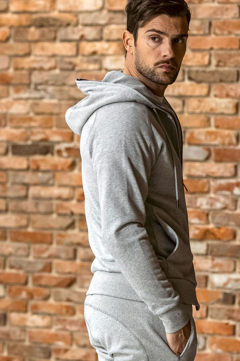 HOODIE WITH RHINESTONE CUFFS / ラインストーンカフスウェットジップパーカー (グレー)