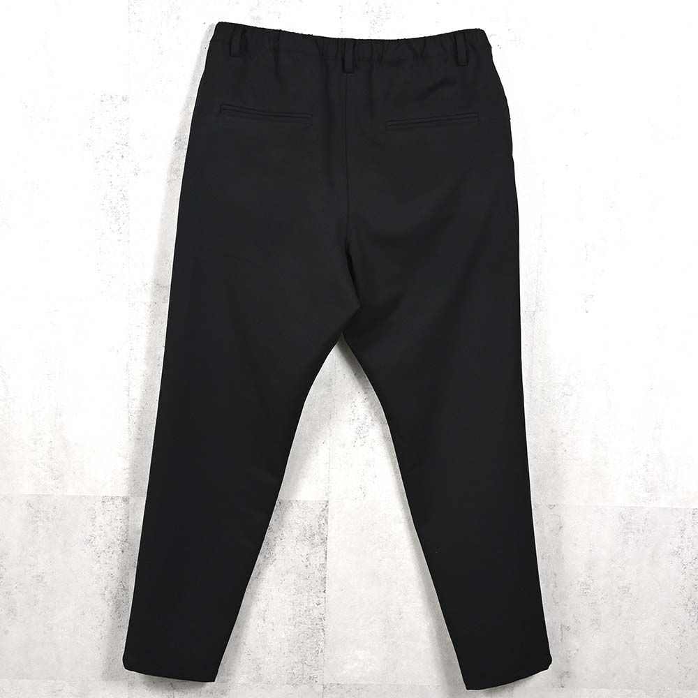 PAT WIDE EASY PANTS / ワイドテーパード イージースラックス (ブラック) (12月上旬入荷予定) ※オーダー締切:9月7日(月)17時