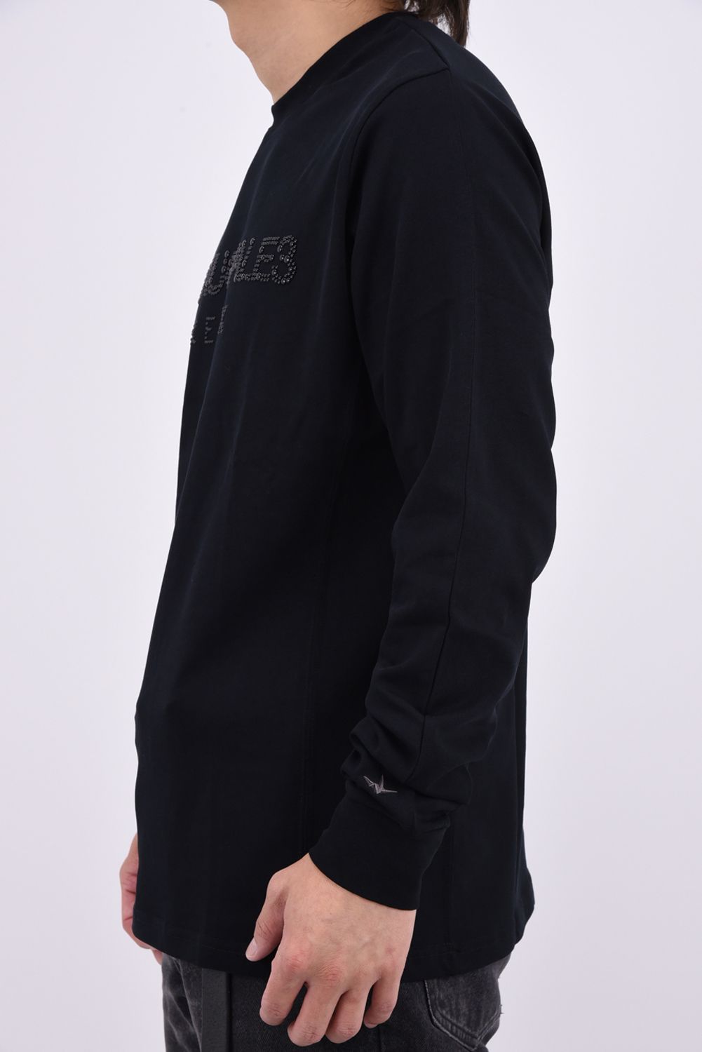 【26AW】 HOTFIX STUDS LOGO L/S T-SHIRT / スタッズロゴ ロングスリーブ Tシャツ (ブラック)