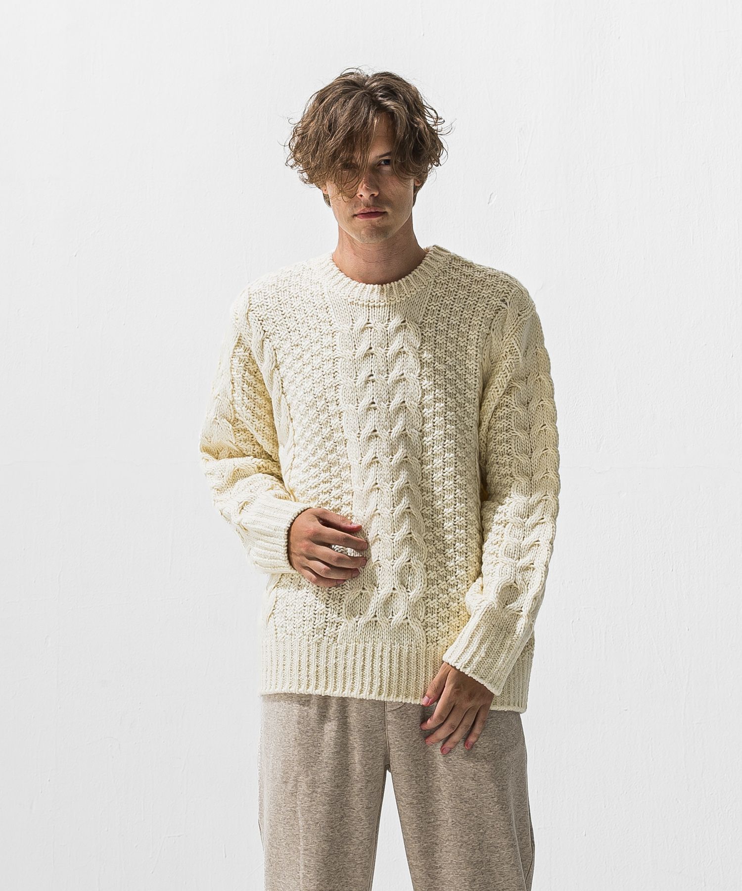 CABLE LAW SWEATER / ケーブル編み ローゲージセーター (オフホワイト) (10月下旬入荷予定) ※オーダー締切:9月7日(月)17時