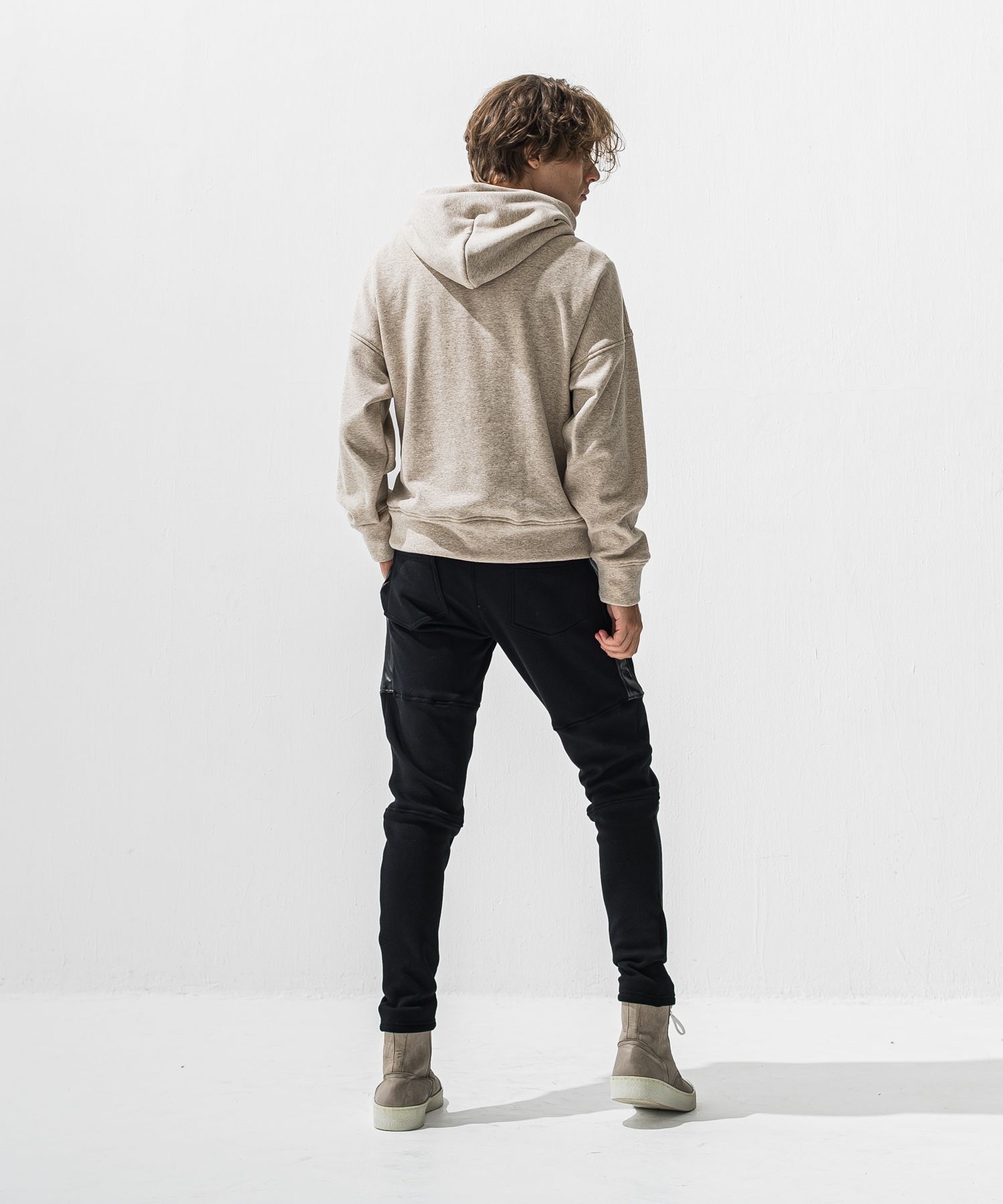 RC VELOURS FLEECE HOODIE / RCレザーワッペン 裏起毛ルーズフーディー (ブラウン) (11月上旬入荷予定) ※オーダー締切:9月7日(月)17時