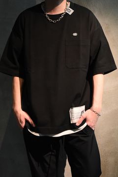 BACK PRINT POCKET TEE / バックプリント 胸ポケット クルーネック Tシャツ ブラック