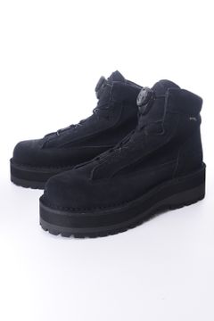 【White Mountaineering】コラボアイテムで組むアウトドアスタイル