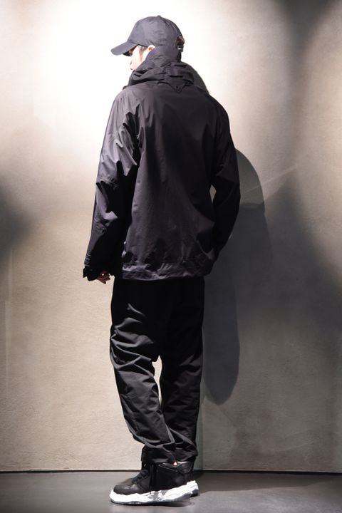 【White Mountaineering】 ハイスペック機能を備えているワードローブとしてイチオシのマウンテンJK
