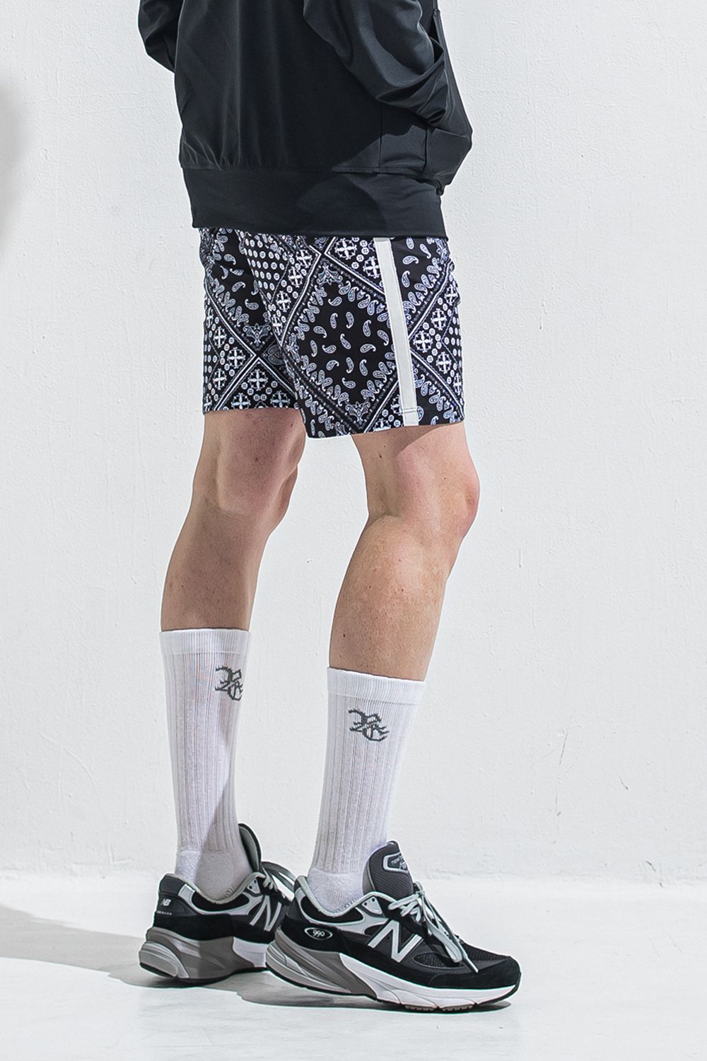 RUSH SHORTS / ラッシュガード バンダナ柄 ショートパンツ (ブラック) (5月末入荷予定) ※オーダー締切:2月15日(日)18時