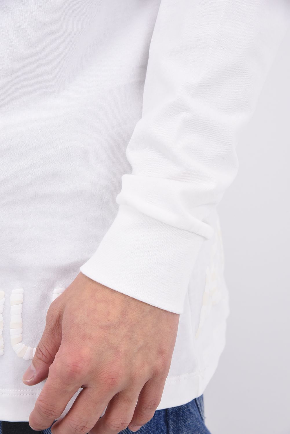 【26SS】 HAND-EMBROIDERED LOGO LONG T-SHIRT / ブランドロゴ 刺繍風プリント ロングスリーブTシャツ (ホワイト)