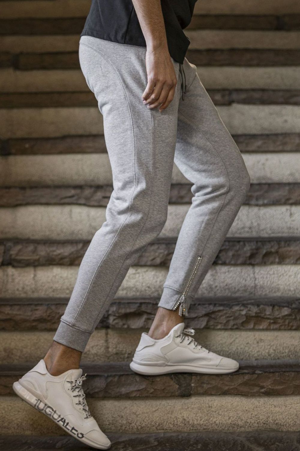 GLITTER ZIP + PLATE JOGGER PANTS / シルバーロゴプレートスウェットロングパンツ (グレー） (9月中旬入荷予定)