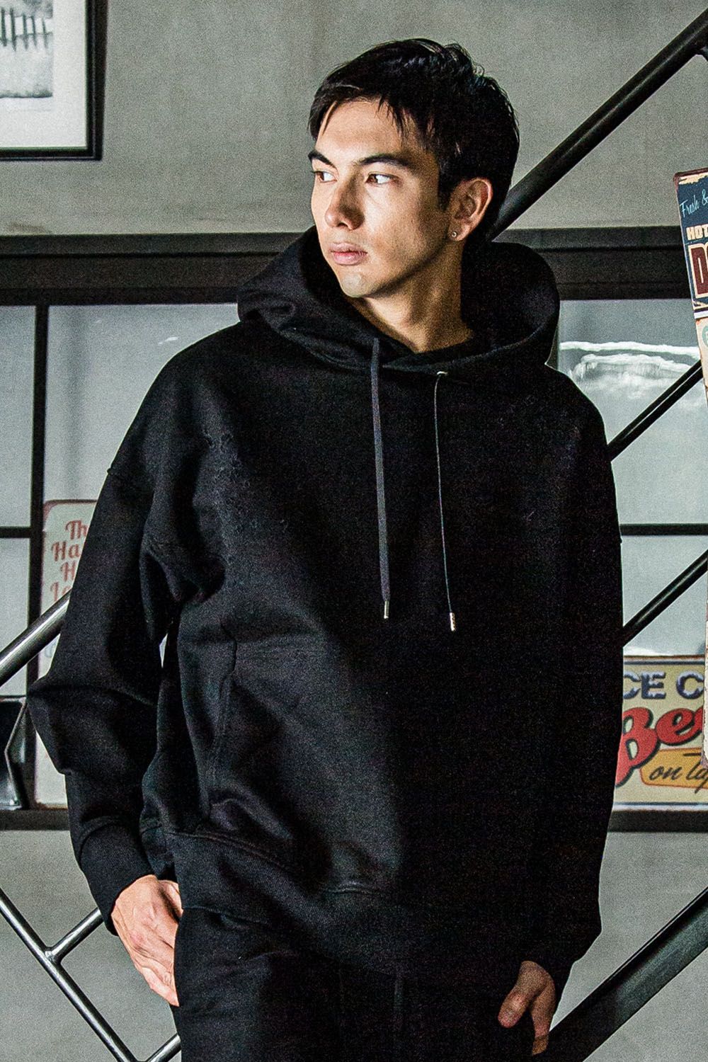 VINTEAGE LOOSE HOODIE / ルーズフィット パーカー クラッシュブラック