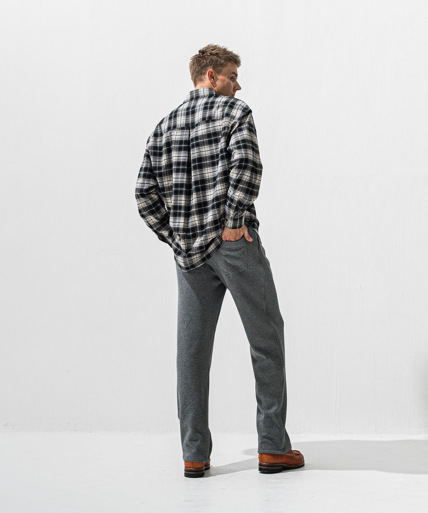 VELOURS FLEECE WIDE TUCK PANTS / 裏起毛 ベロアフリース セミワイド ワンタック イージーパンツ (チャコール) (11月中旬入荷予定) ※オーダー締切:9月7日(月)17時