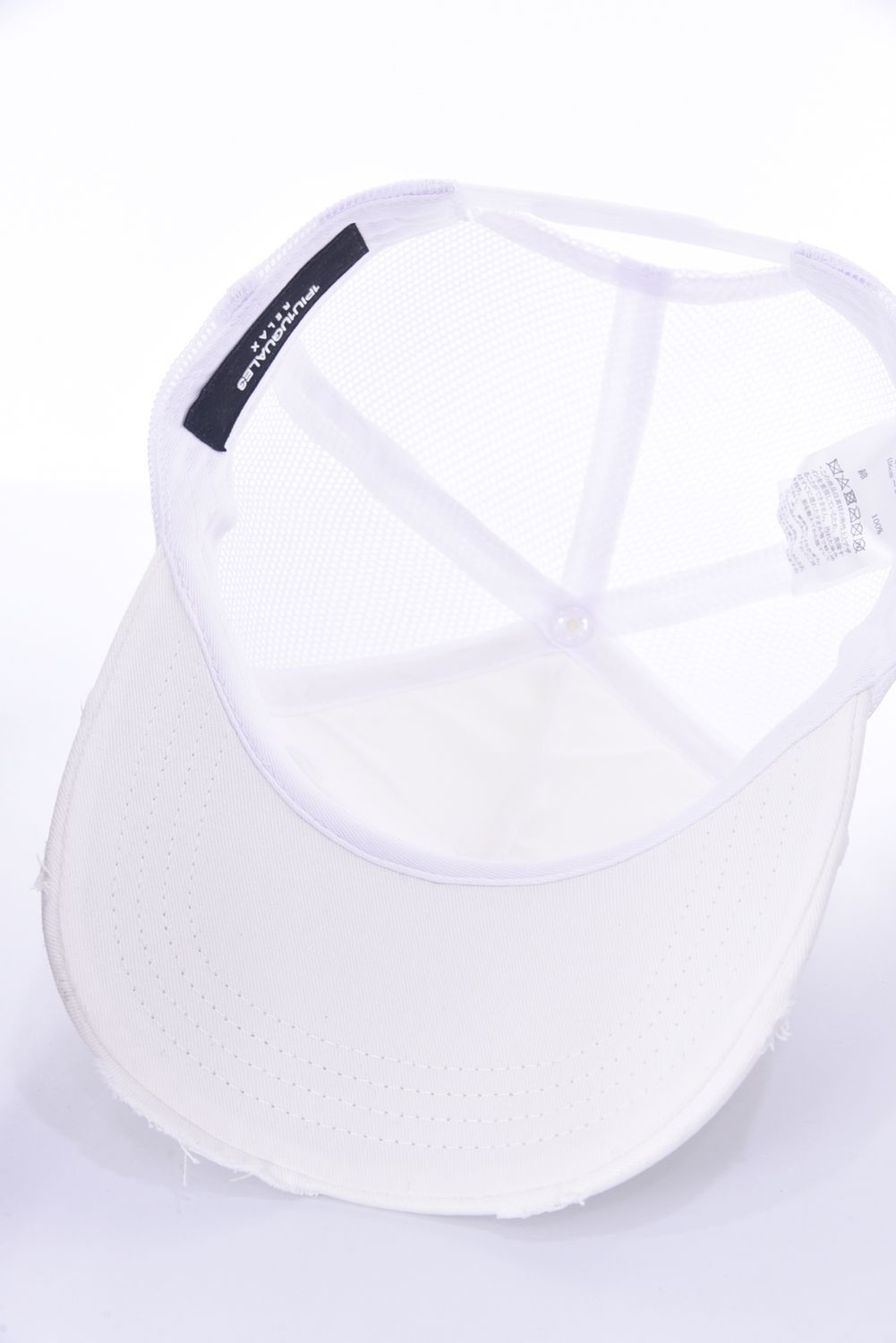 TOOTHBRUSH EMBROIDERY CAP / グラデーション 3Dロゴキャップ ホワイト