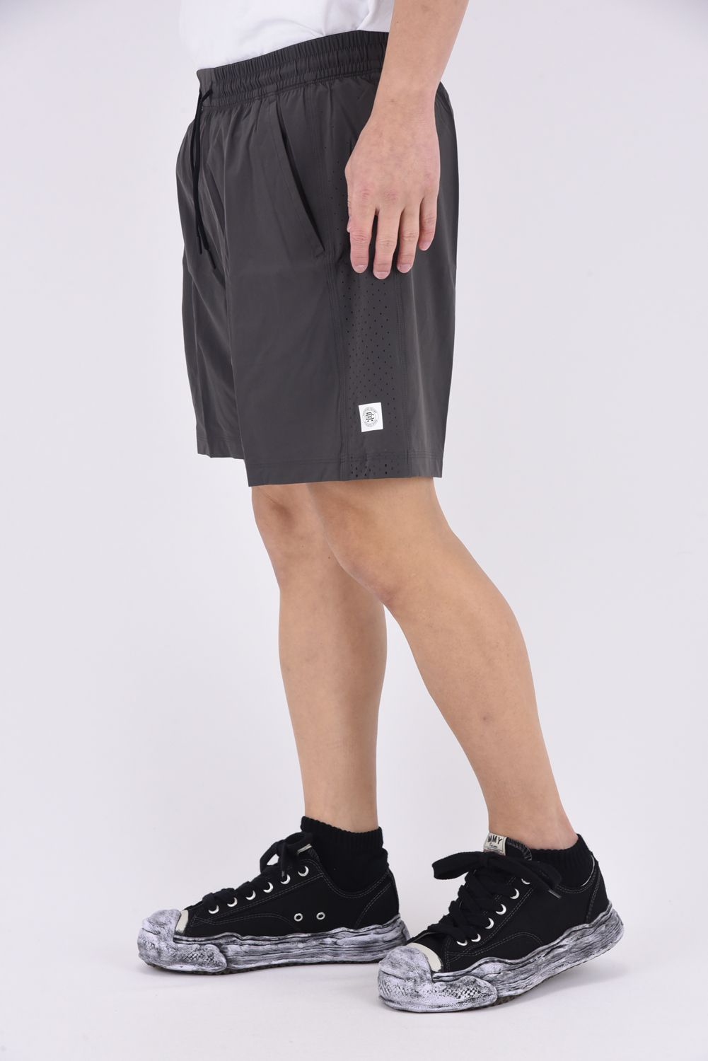 【国内正規品】 4-WAY STRETCH NYLON TRAINING SHORT 7" / 4WAYストレッチナイロン トレーニングショーツ カーボン