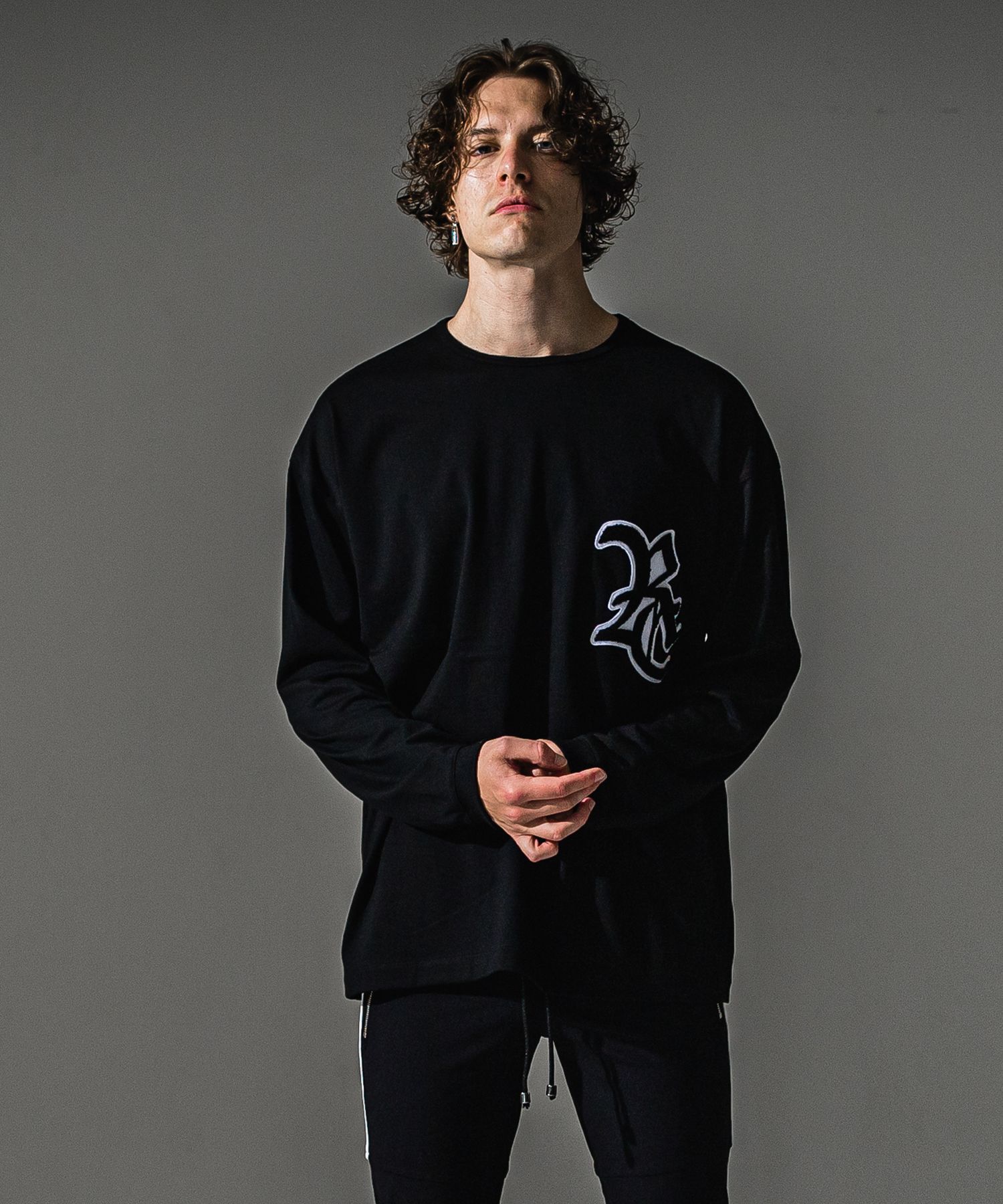 RC over longsleave Tee / RCロゴワッペン オーバーサイズ ロングスリーブTシャツ (ブラック/ホワイト) (7月中旬入荷予定) ※オーダー締切:5月23日(土)17時