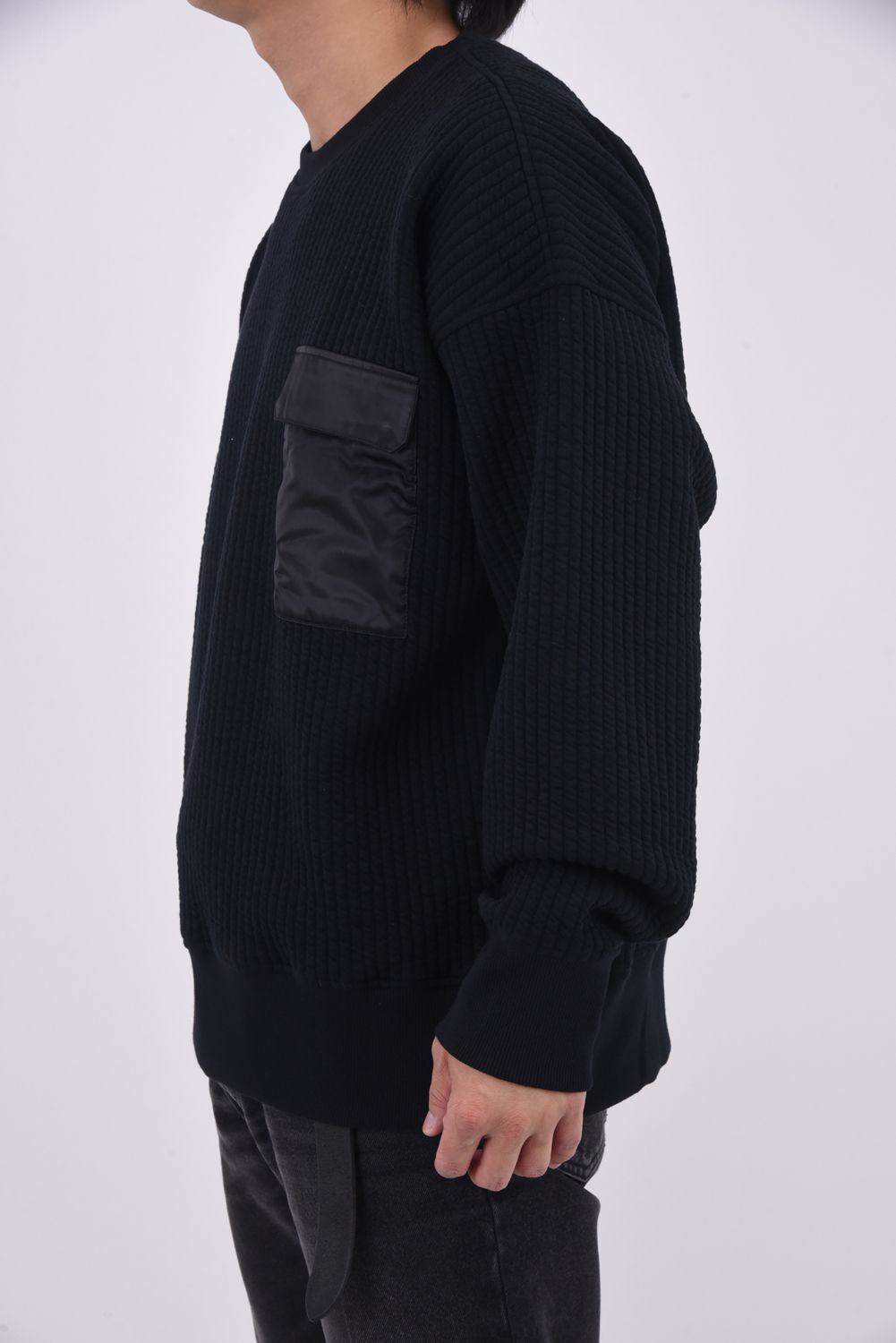 Stripe quilting drop trainer / ストライプキルティング フラップポケット ルーズフィット トレーナー ブラック