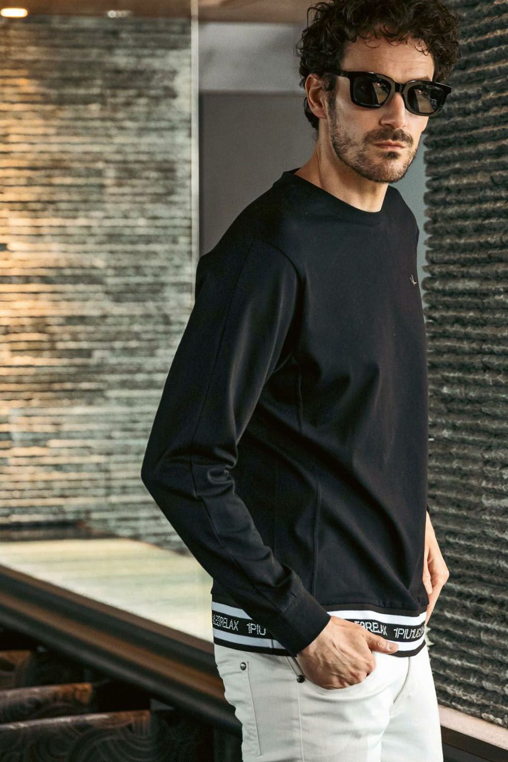 RHINESTONE HEM LONG SLEEVE / ラインストーン ヘム ロング ブラック