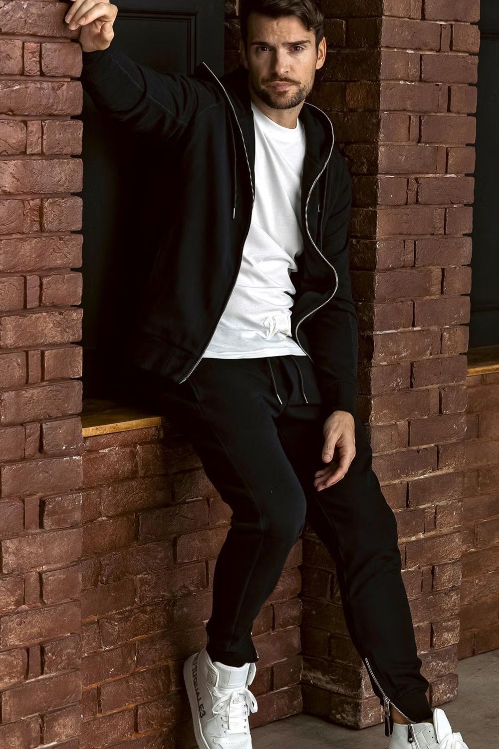 【26SS】 LUXURIOUS ZIP JOGGER PANTS / 裾ファスナー ジョガーパンツ (ブラック)