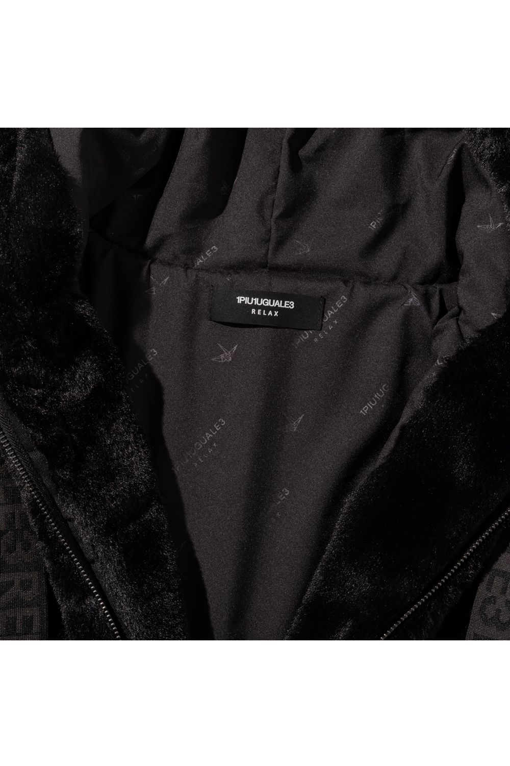 FUR BLOUSON WITH LOGO ON THE HEM / リブ フーデッドファーブルゾン (ブラック) (9月上旬入荷予定)