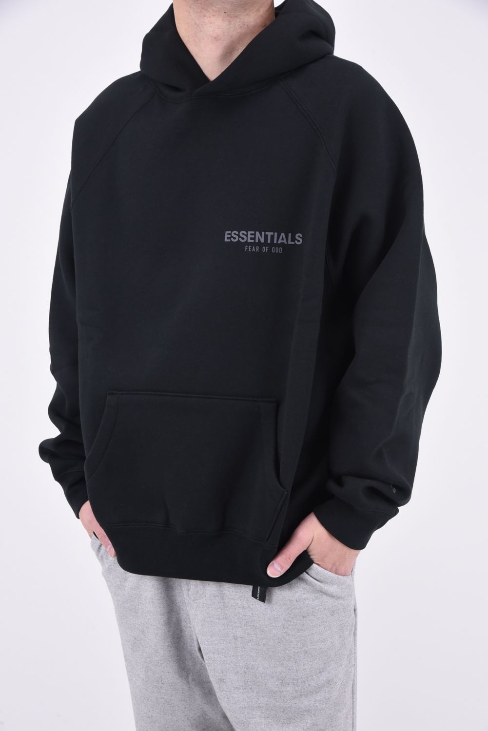 【北海道】(Ｓ)LA限定！FOG Essentials LA Boxy Pullover黒 パーカー