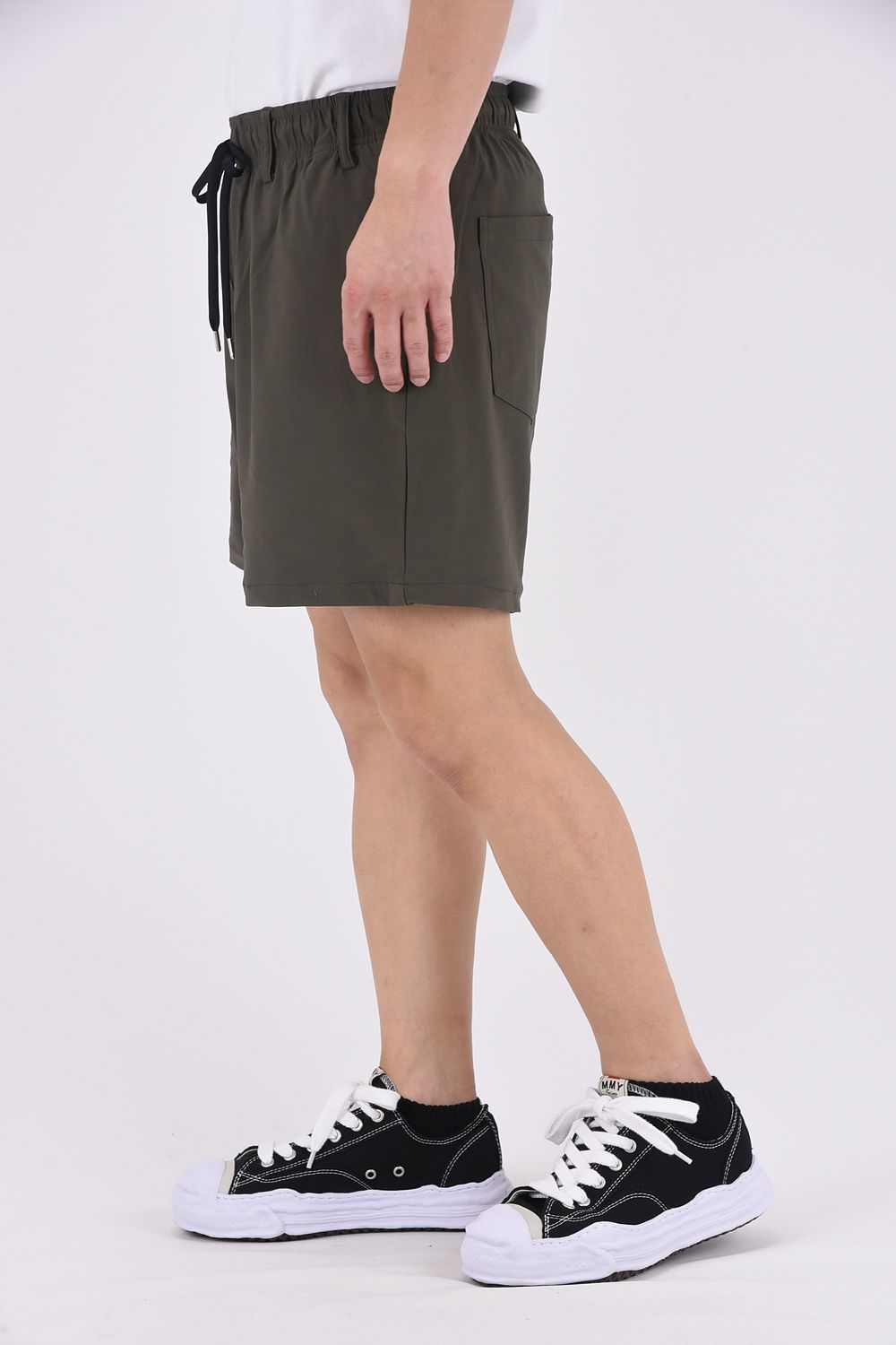 TV NYLON SHORTS / ナイロンマイクロファイバー ルーズフィット ショートパンツ カーキ