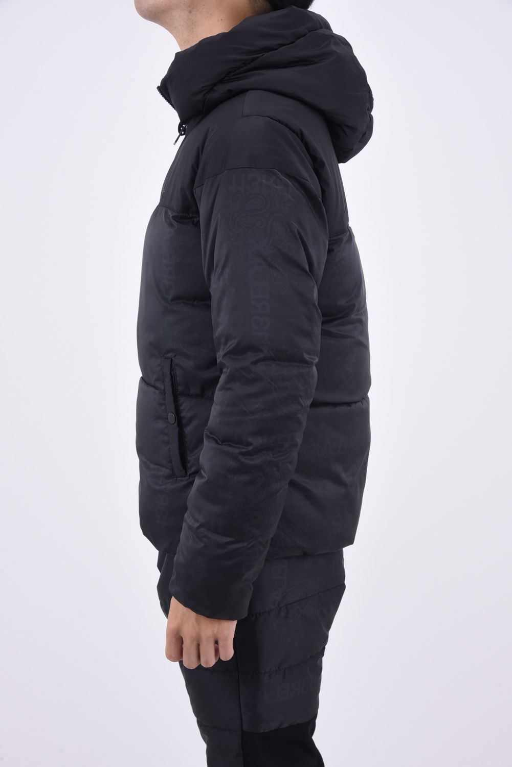 1PIU PAISLEY OUTERWEAR / コンビネーション 中綿 ジャケット ブラック