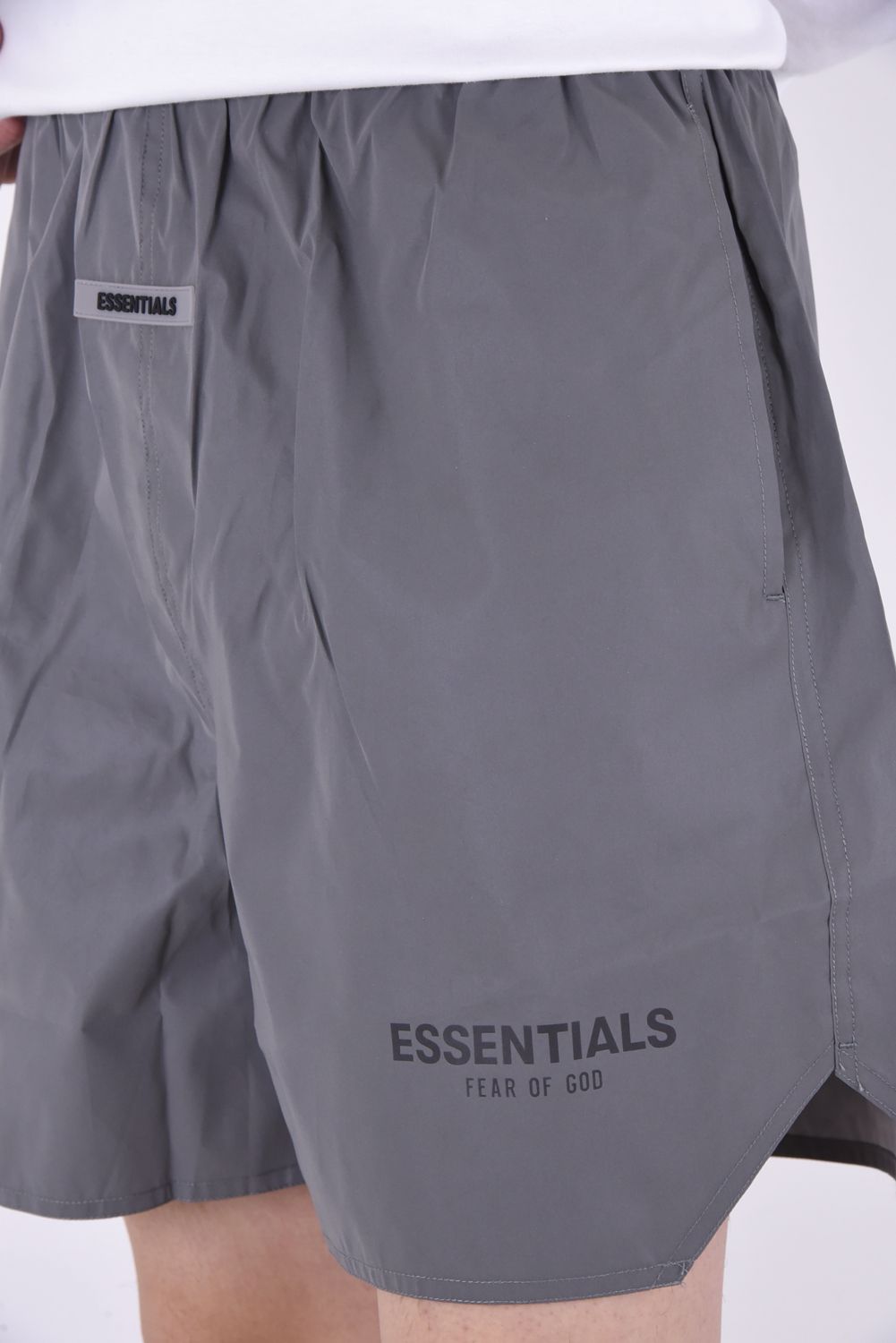 FOG ESSENTIALS - ESSENTIALS RLCT LOGO SHORTS / リフレクター