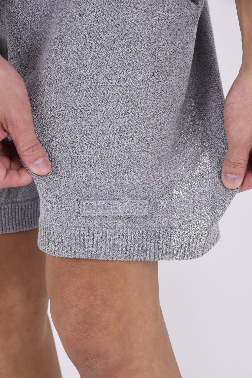 【26SS】 PARTIAL FOIL PRINT SHORTS KNIT / 箔プリント ニットショーツ (グレー)