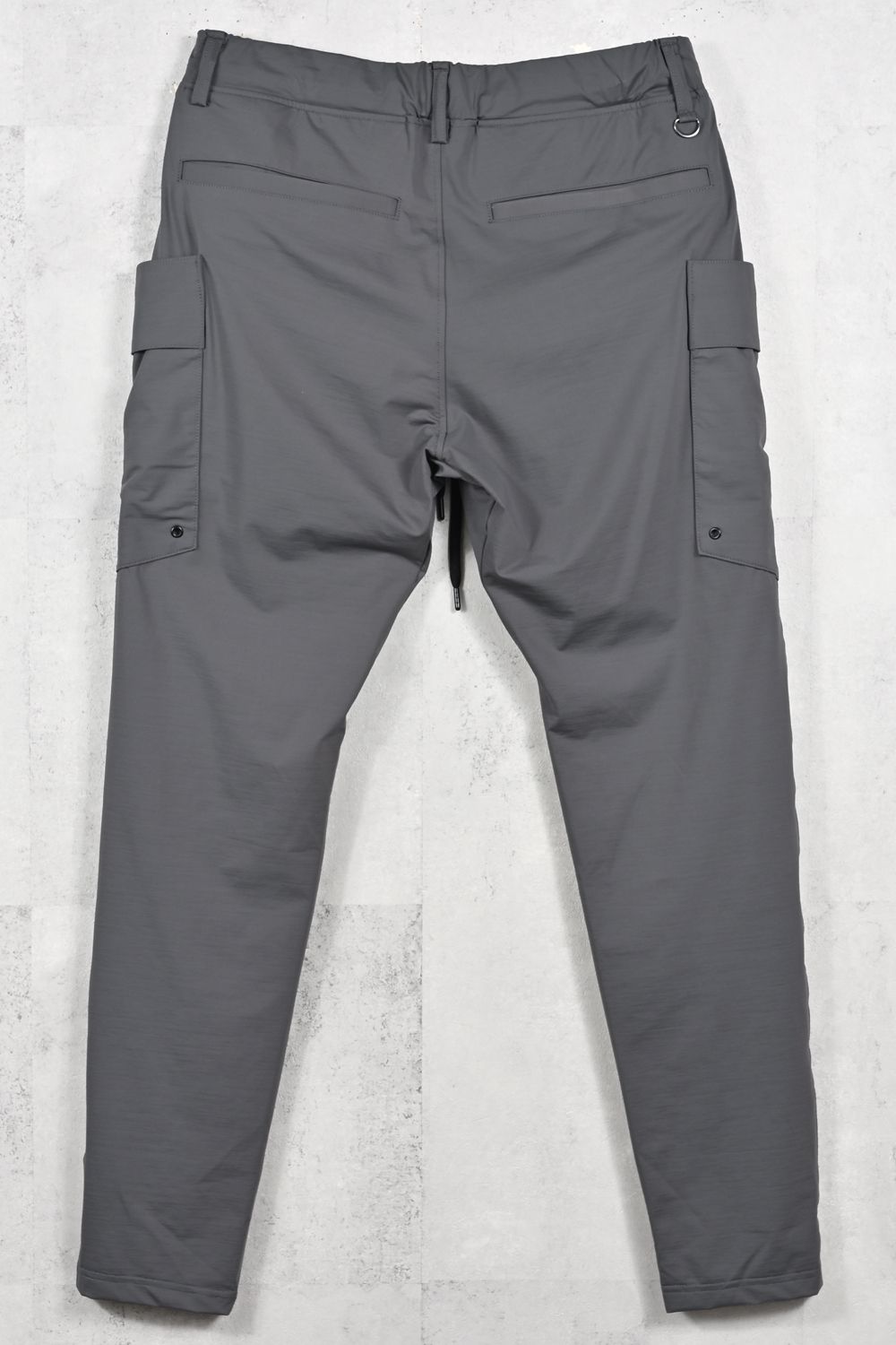 GR PT / ナイロンストレッチ タイトテーパードシルエット ギアパンツ (チャコール) (3月中旬入荷予定) ※オーダー締切12/13(土)17:00