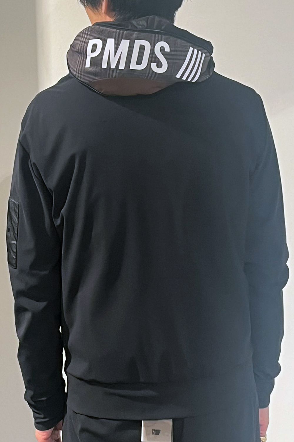 【26AW】 SIPHO / ブランドロゴ ハイブリッド ジップアップパーカー (ブラックカーボン) (9月入荷予定)