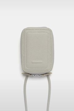STRAPPED-ACCESSORY-MICROBAG / ストラップ付き MagSafe対応 ショルダーマイクロバッグ (ホワイトベージュ)