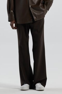 TWILL SOFT FLARE PANTS / ツイル ソフトフレアパンツ (ブラウン) (8月下旬~9月上旬）