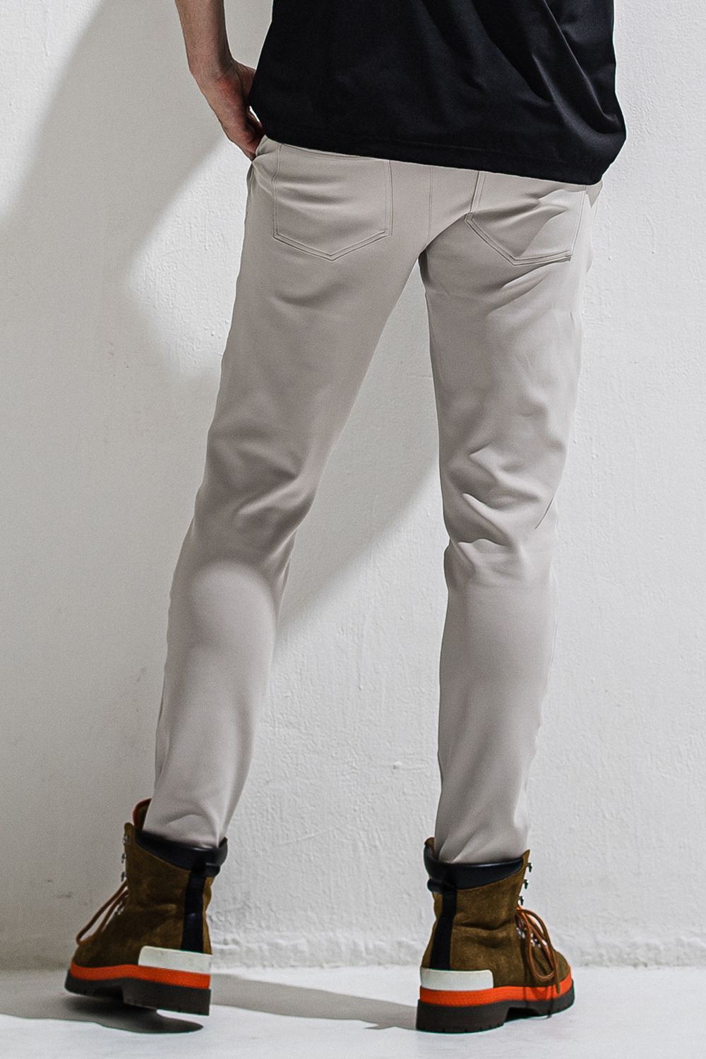 GAVIRIA SLACKS EASY PANTS / ドライタッチ エコレザーコインポケット スラックス型イージーパンツ (ベージュ) (3月中旬入荷予定) ※オーダー締切12/13(土)17:00