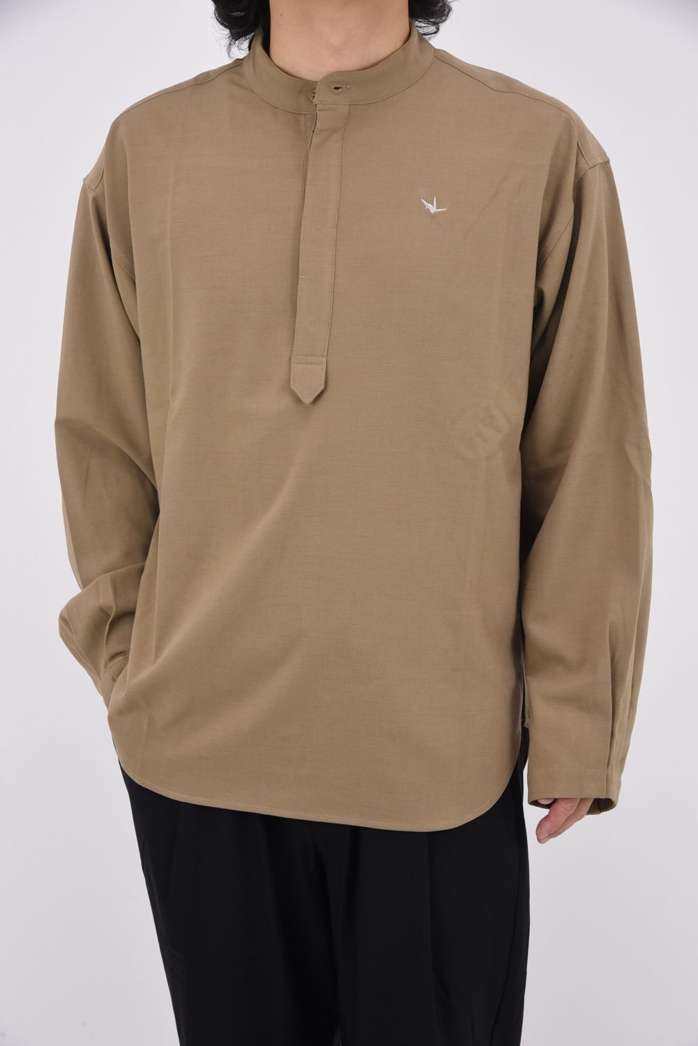 COLLARLESS SHIRT / カラーレス シャツ ブラウン