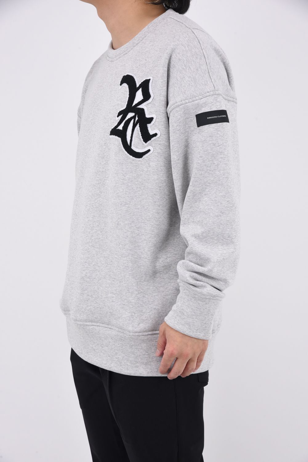RC CHENILE VELOURS FLEECE DORP TRAINER / サガラ刺繍ワッペン 裏起毛 ルーズトレーナー グレー