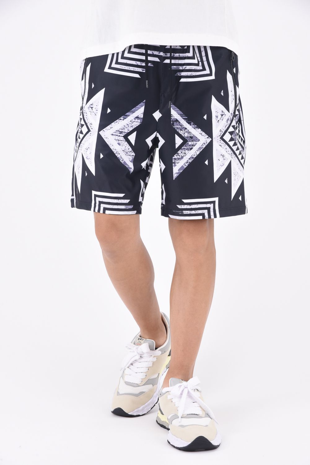 RUSH SHORTS / ラッシュガード ショートパンツ ネイティブブラック