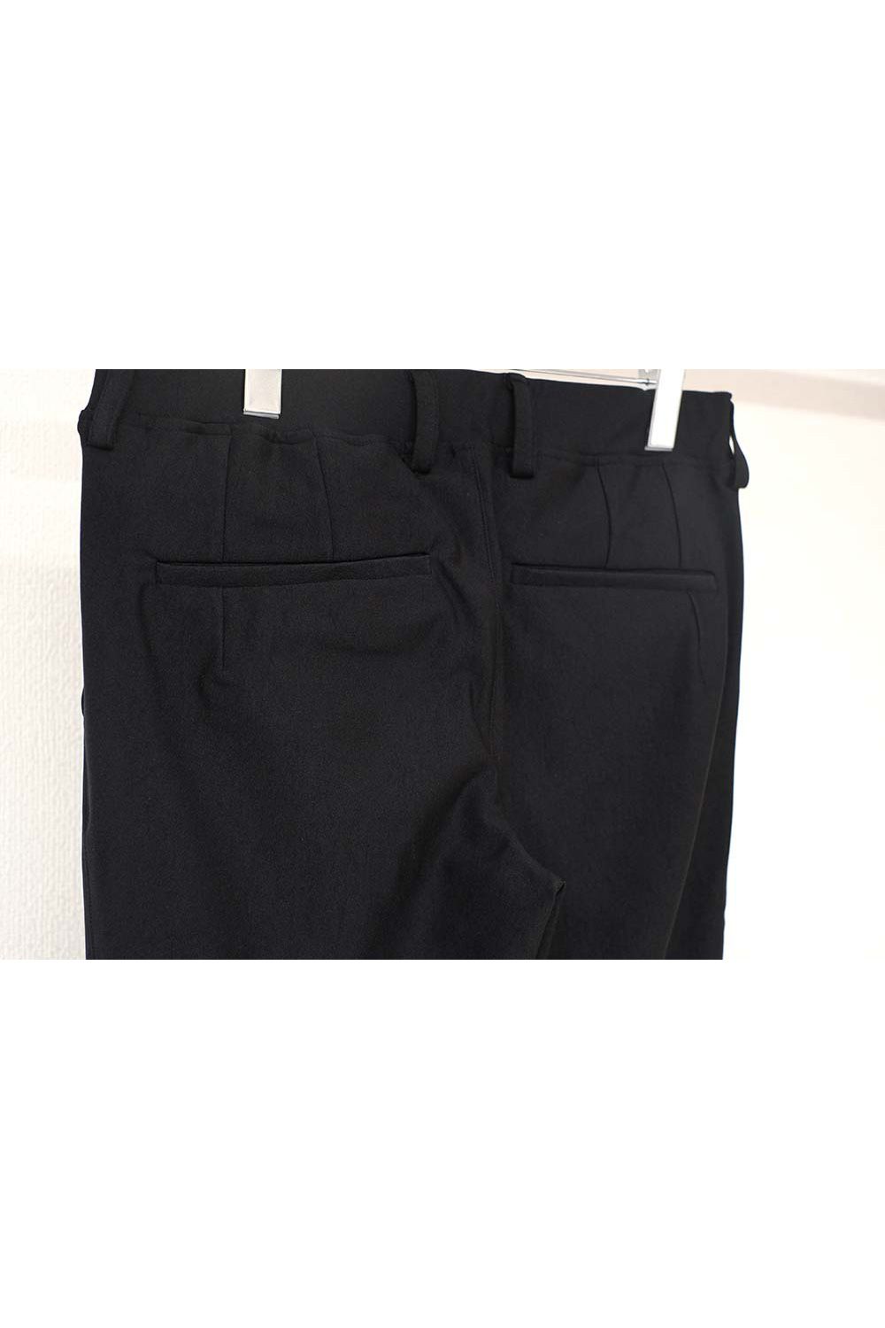 SL EASY PANTS / スラックス型 テーパード イージーパンツ ブラック