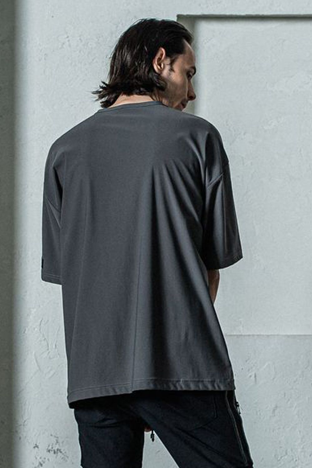 LEATHER POCKET OVER NYLON TEE / エコレザーポケット ルーズTシャツ グレー