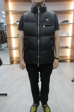 【26AW】 MATTE PU DOWN VEST / マットファブリック ダウンベスト (ブラック) (10月上旬入荷予定)