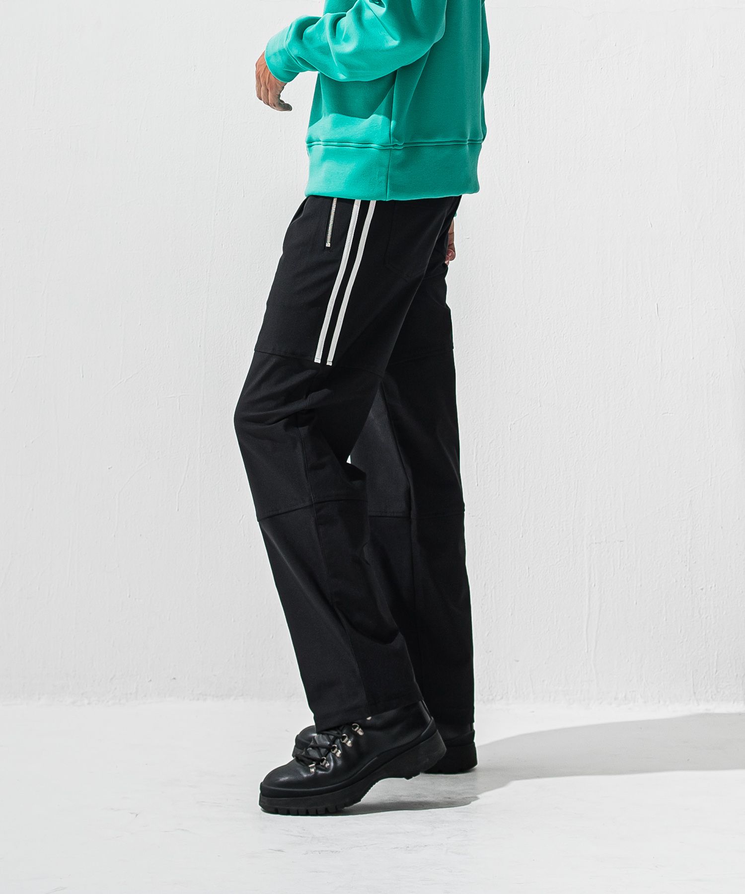 JOHNSON LINE HEATWIDE TUCK PT / 裏起毛 ハイブリットジャージー セミワイド ラインパンツ (ブラック/ホワイト) (10月下旬入荷予定) ※オーダー締切:9月7日(月)17時