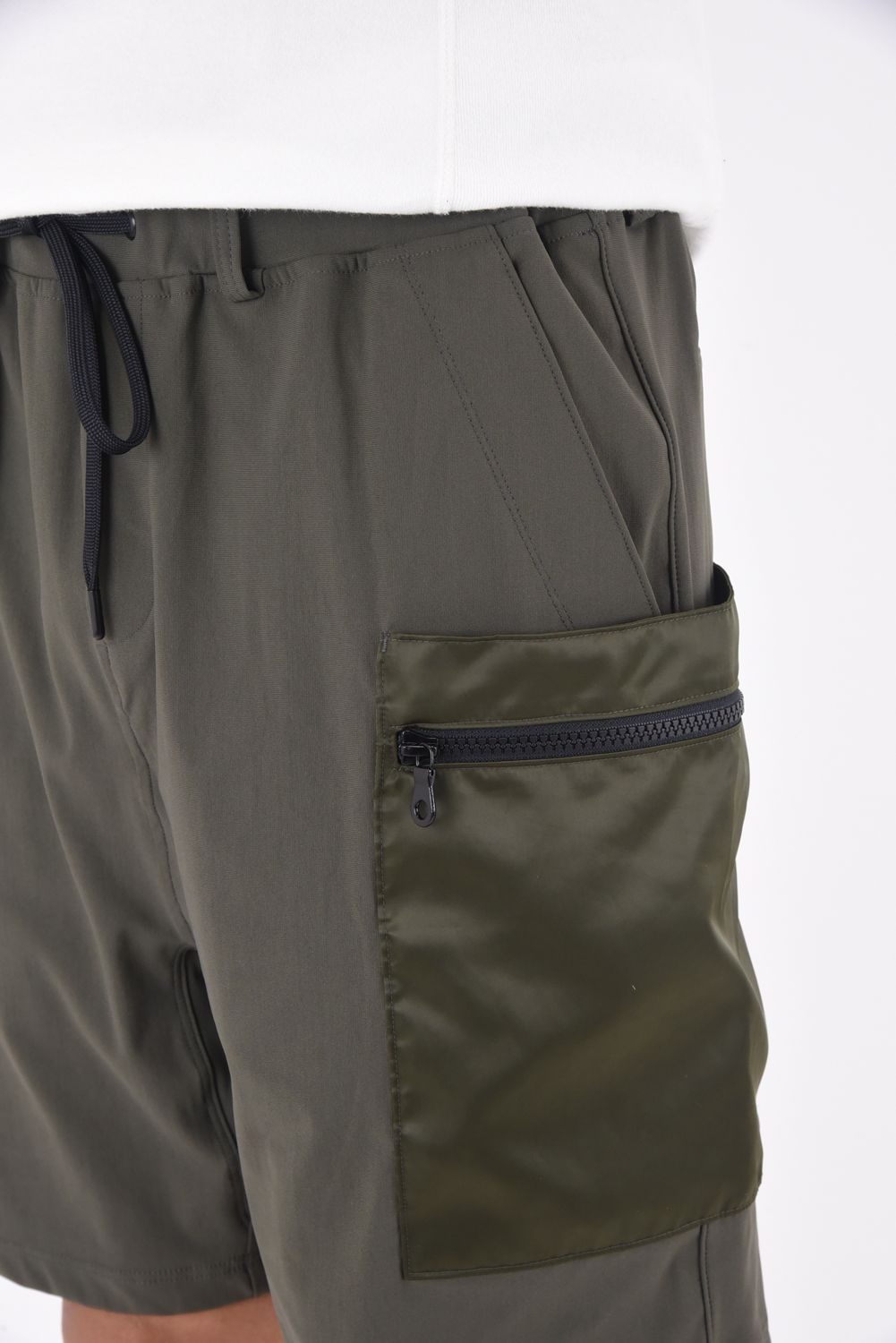 NYLON GR SHORTS / ナイロンギア ショートパンツ カーキ