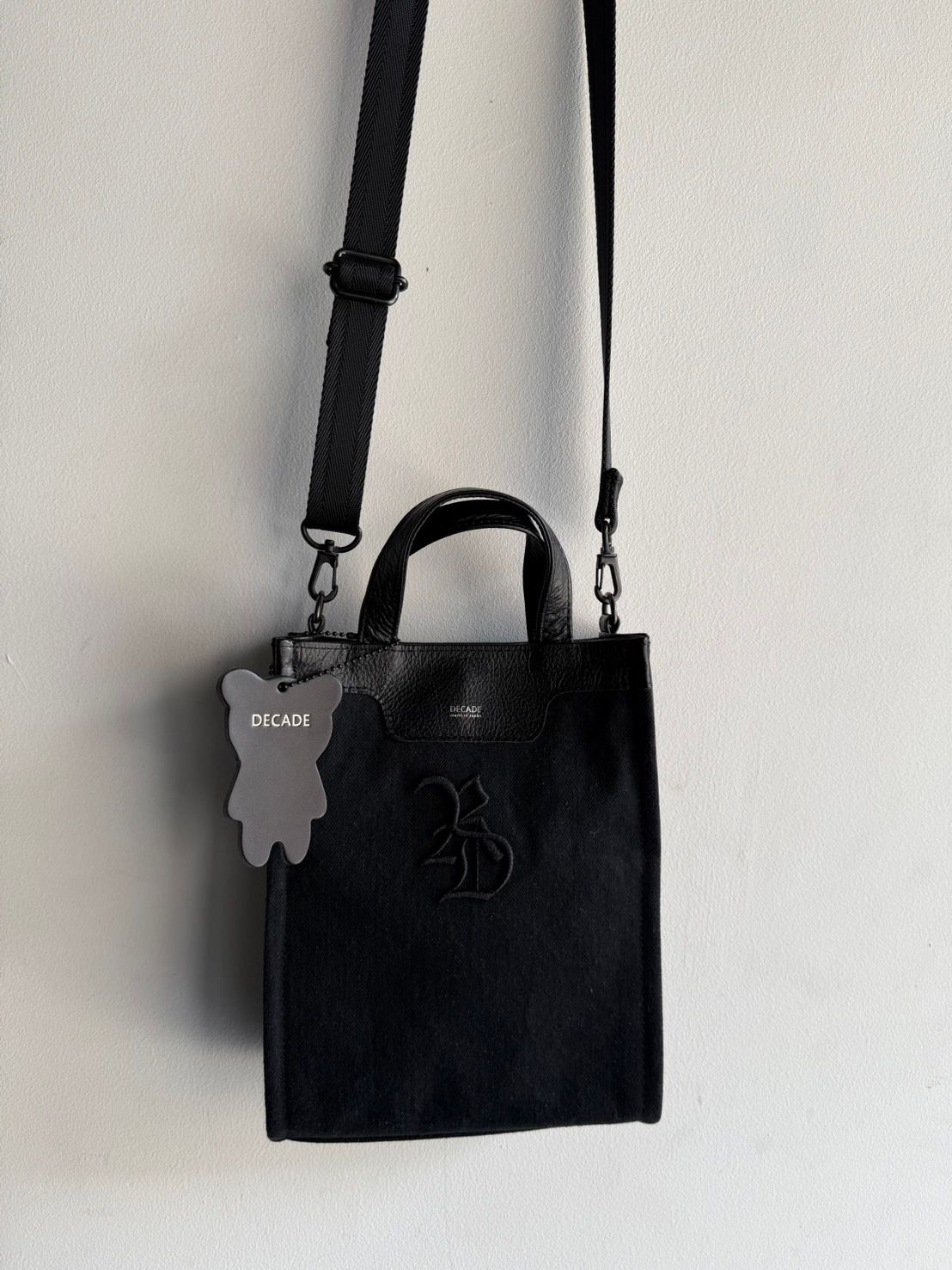 【decadeコラボ】 DENIM MINI TOTE BAG / デニム&レザーコンビ ミニトートバッグ (ブラック） (8月末入荷予定) ※オーダー締切:5月23日(土)17時
