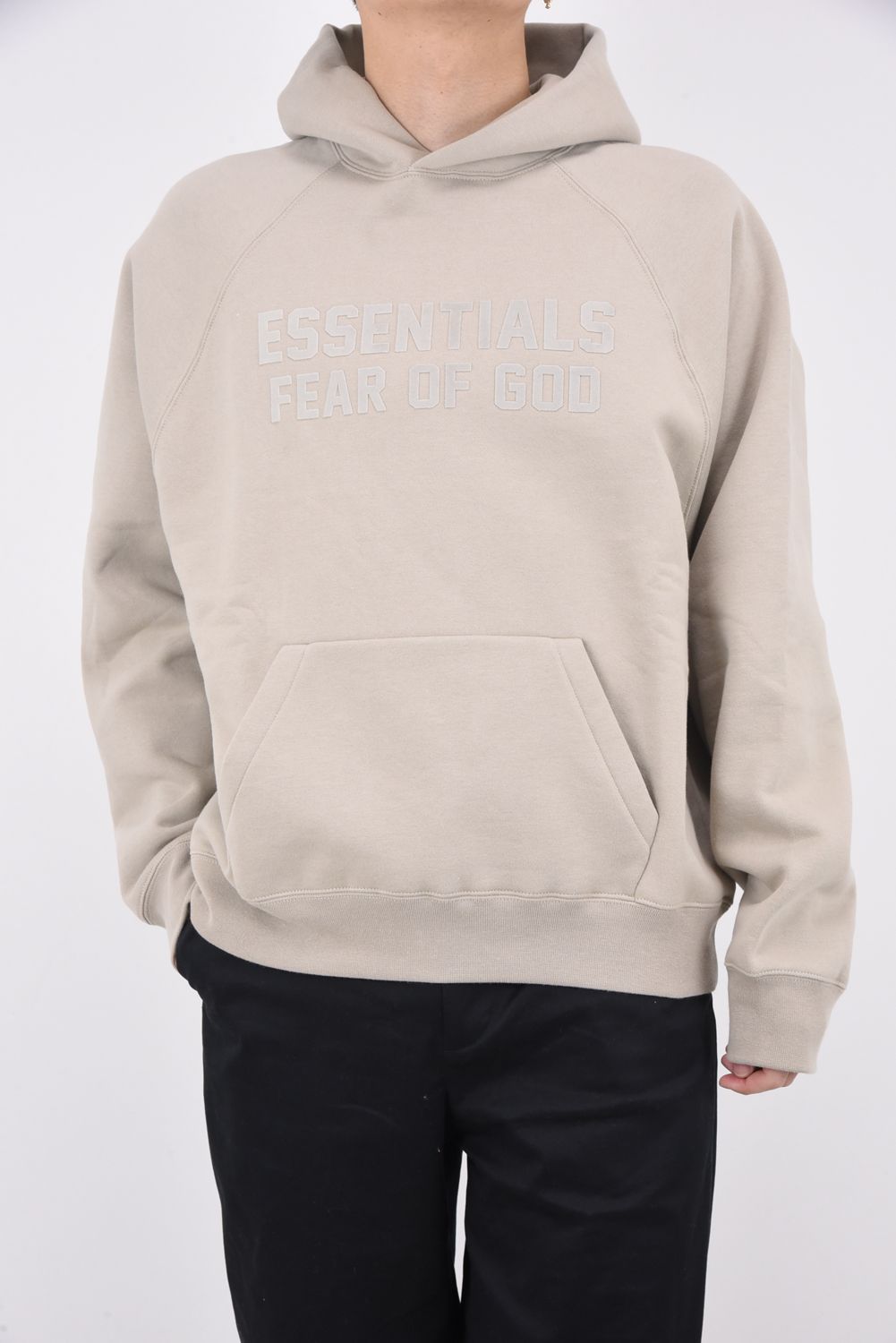 fog fear of god パーカー　　お洒落　ロゴ　フード　冬　裏起毛裏にやや毛羽立ちあり