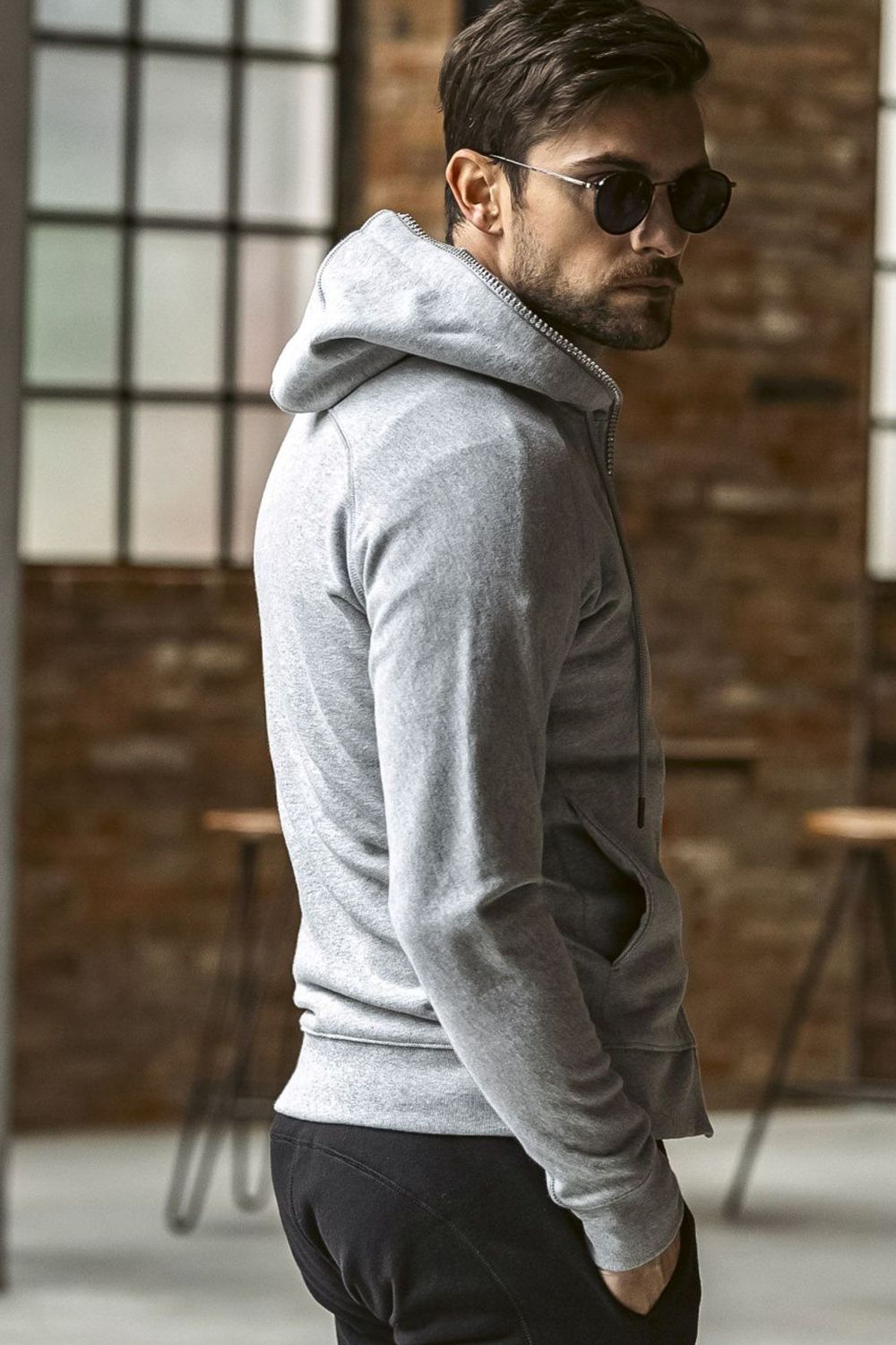 GLITTER ZIP + PLATE HOODIE / シルバーロゴプレートスウェットパーカー (グレー) (9月上旬入荷予定)